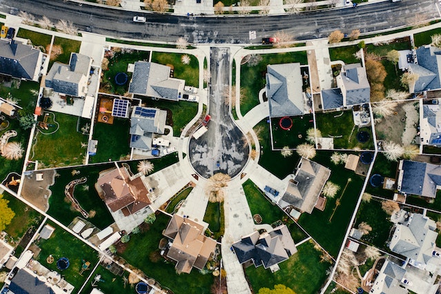 arial shot of a cul-de-sac neighborhood street